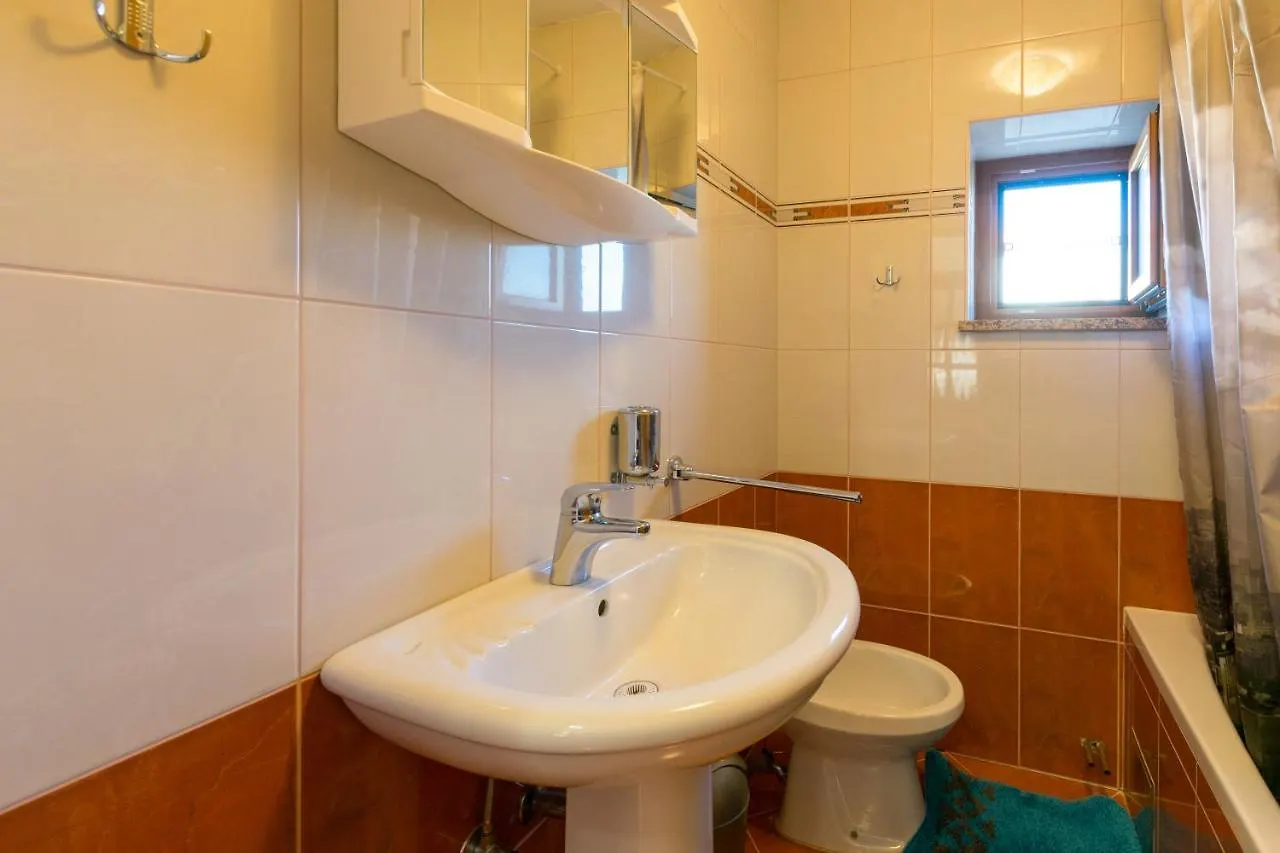 Relaxing Apartment Josip - Peaceful Area Marčana クロアチア